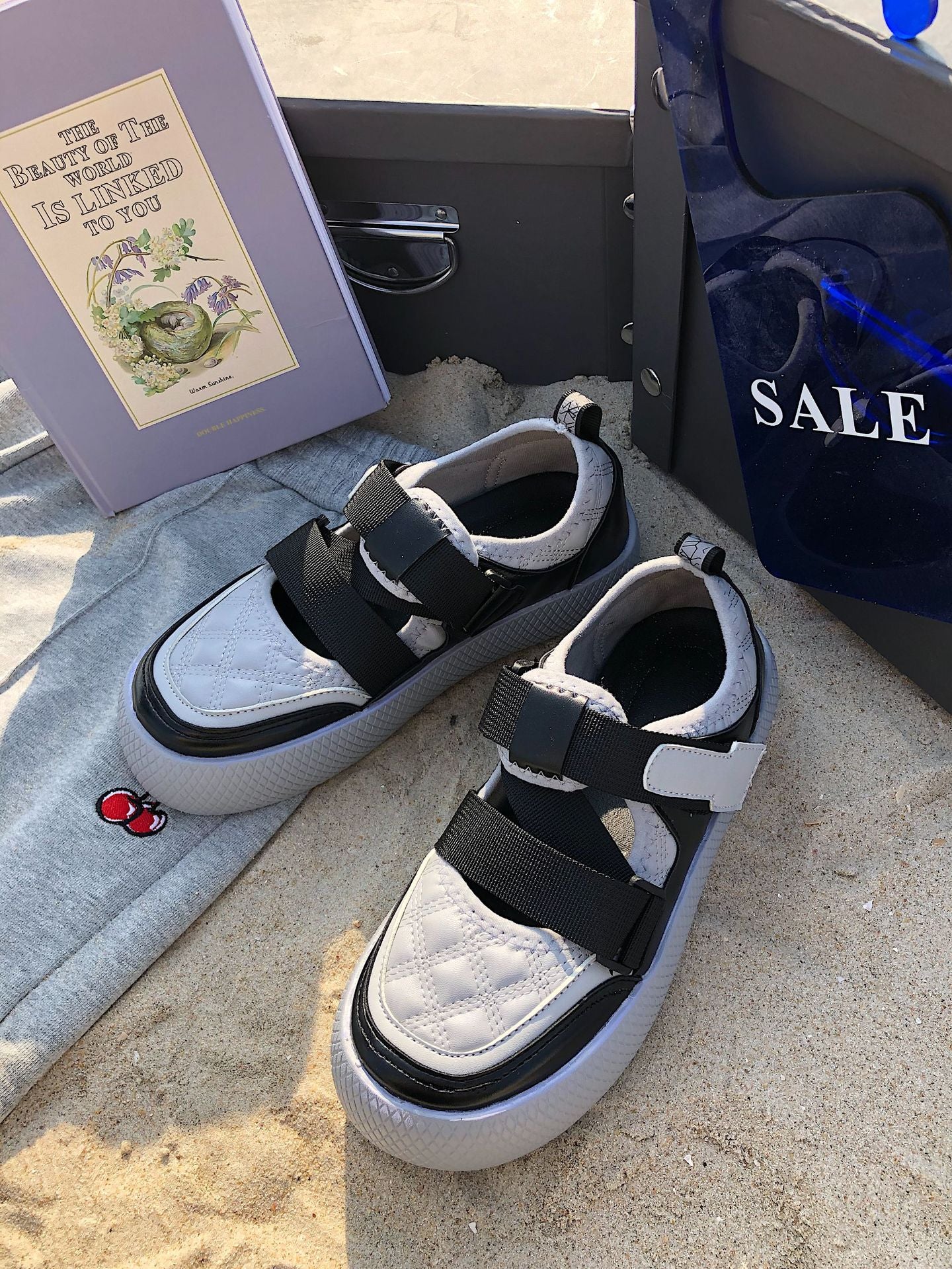 Student Velcro Casual Canvas Shoes Trend