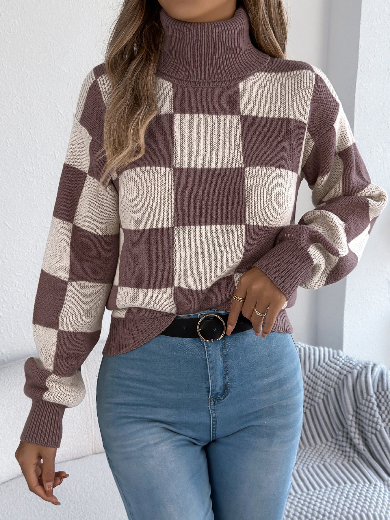 Dame Højhalset Farveblokket Ternede Sweater med Lanterneærmer
