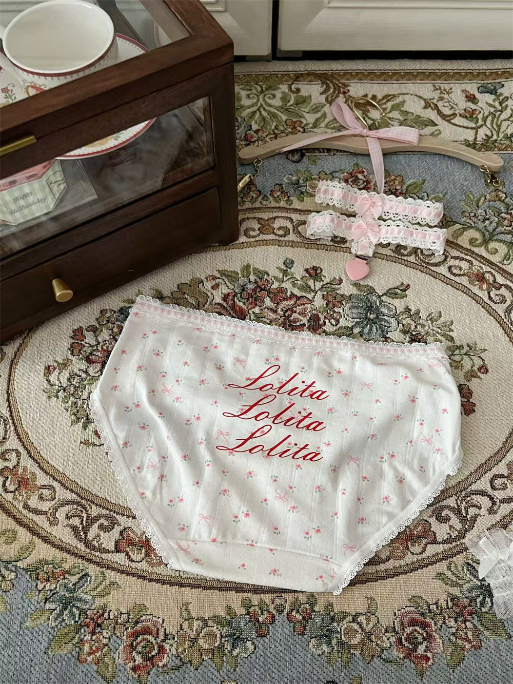 French-style Retro Floral Cute Womens Thongs
