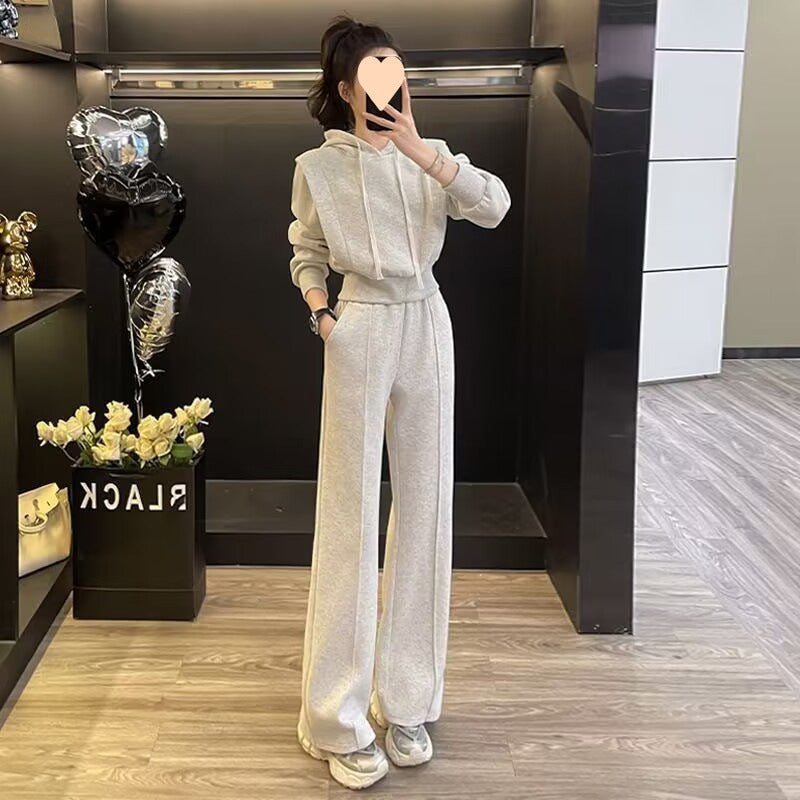 Casual Sportswomen's Autumn Regular Shoulder Hooded Short Sweatshirt And Pants Two-piece Set