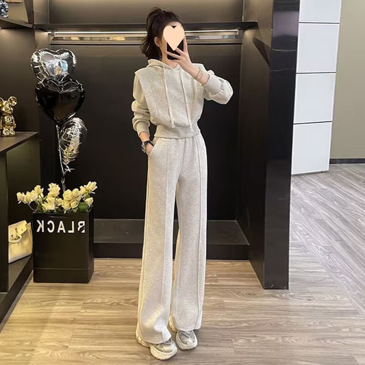 Casual Sportswomen's Autumn Regular Shoulder Hooded Short Sweatshirt And Pants Two-piece Set