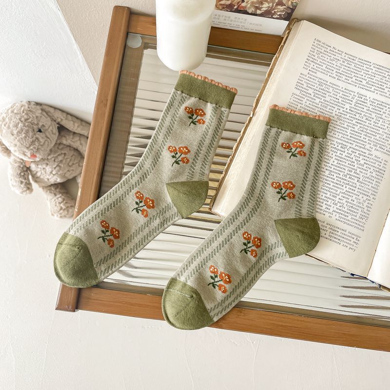 Women's Retro Autumn Simplicity All-match Flower Tube Socks Combed Cotton