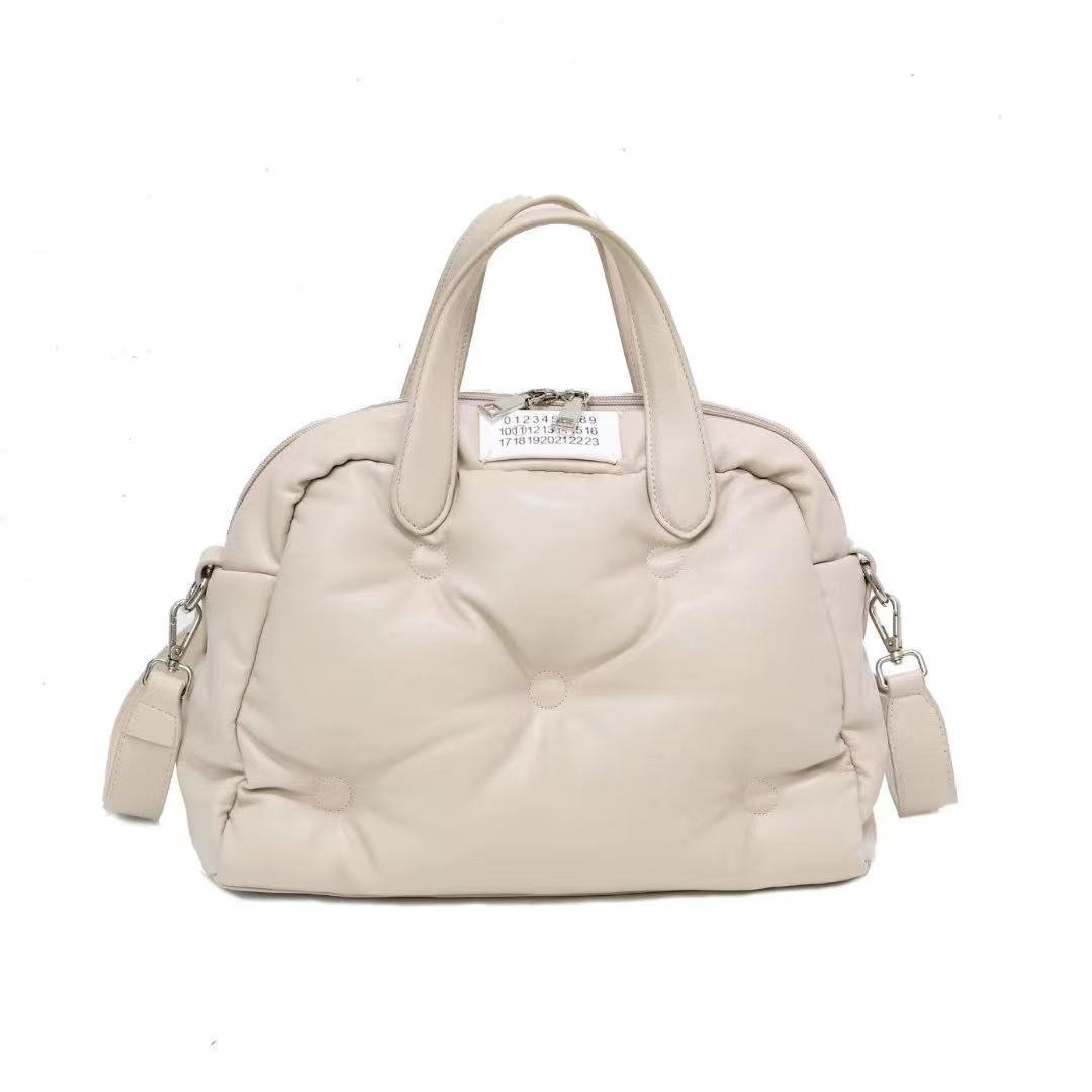 Guangzhou Women's Bag New Trendy Fashion Large-capacity