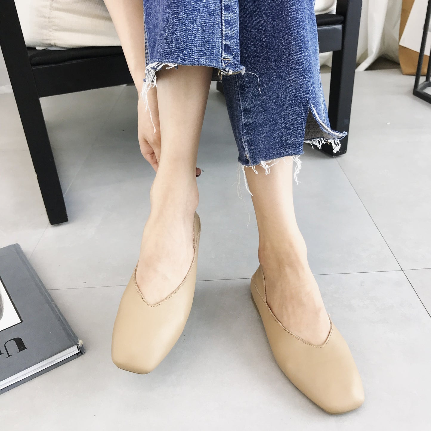 Soft Leather Simple Shallow Mouth Square Toe Grandma Shoes