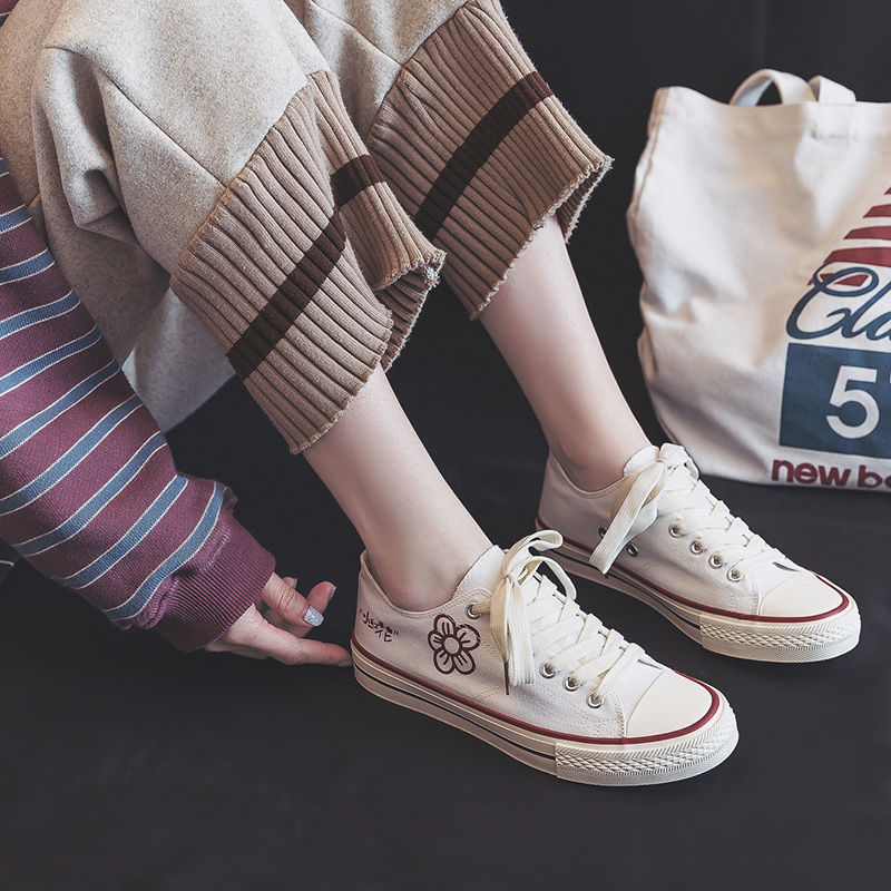 Women's Little Red Flower Canvas Shoes