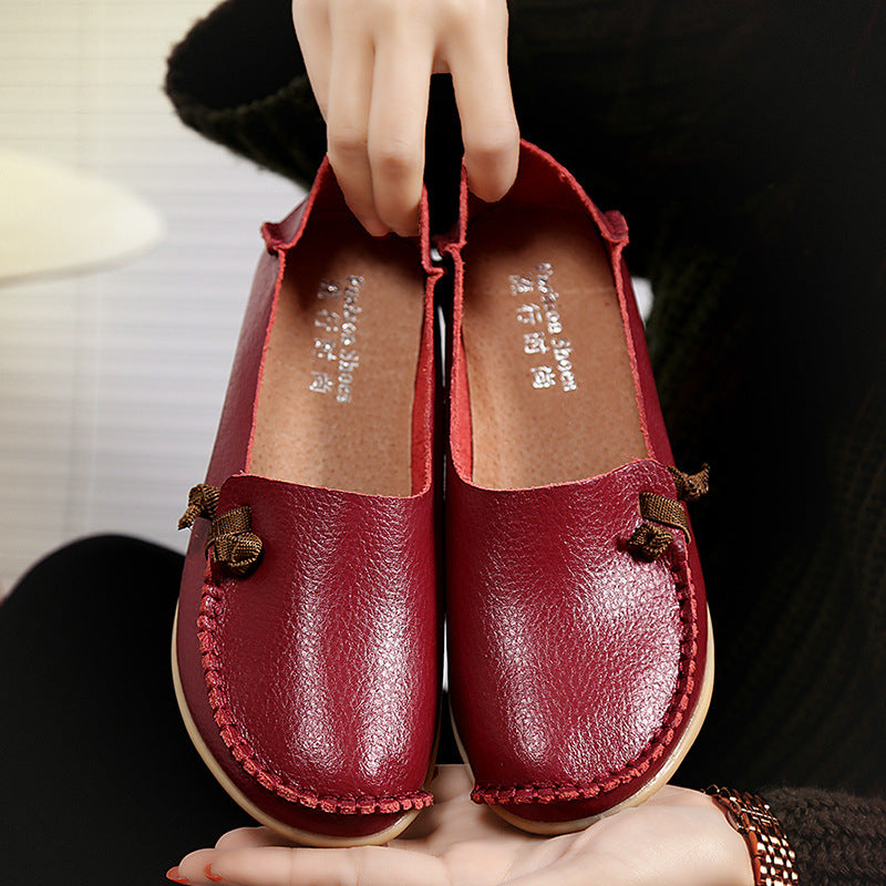Plus Size Genuine Leather Mom Shoes Flat Low Top