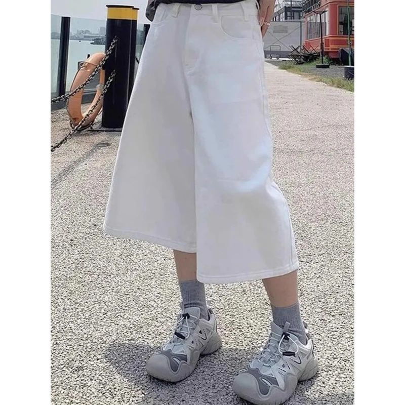 White American-style Vintage Straight-leg Capri Denim Shorts With A Wide Leg