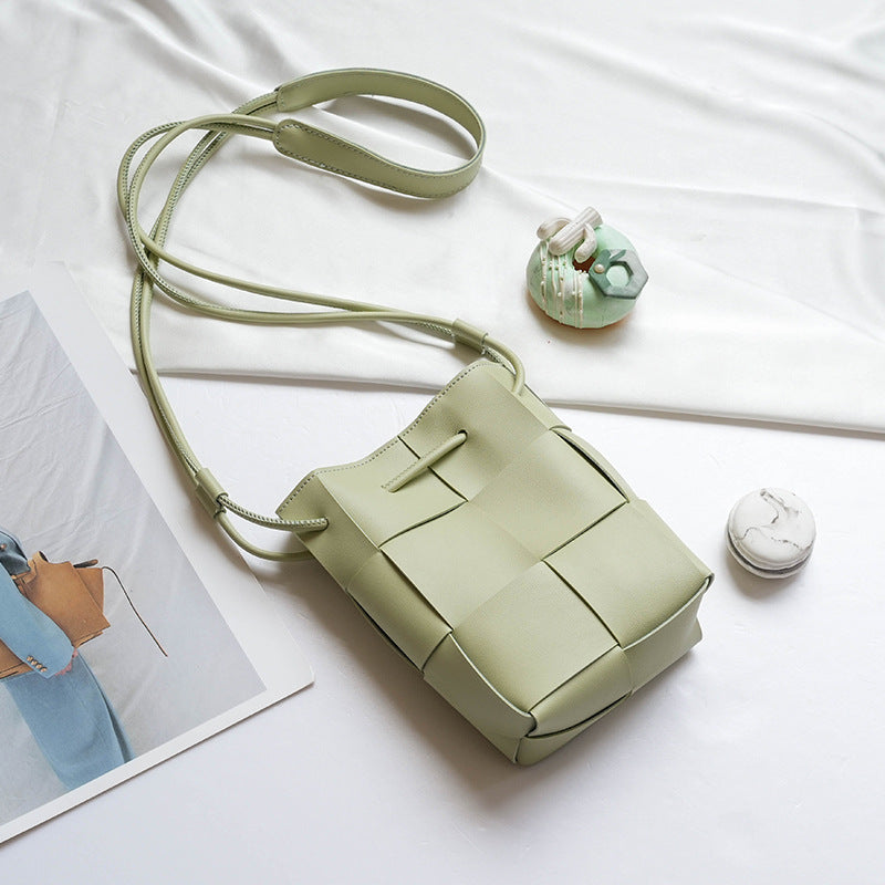 New Korean Weaving Mobile Phone Bag Crossbody Small Bag Vertical Mobile Phone Bag Women's Fashion Mini Crossbody Shoulder Small Bag