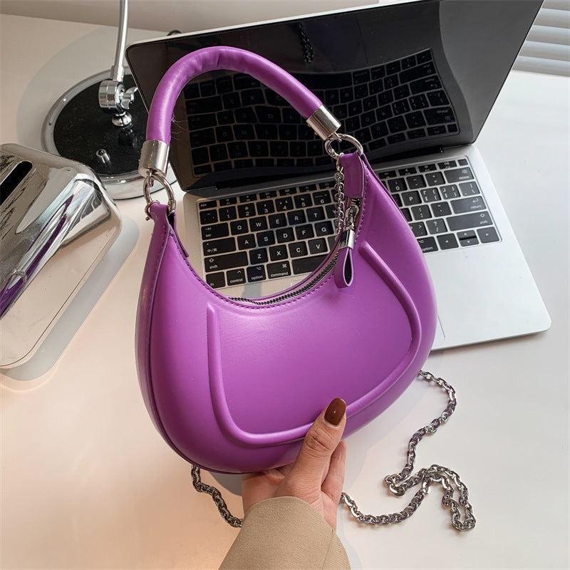 Fashion Chain Slung Saddle Bag Personality