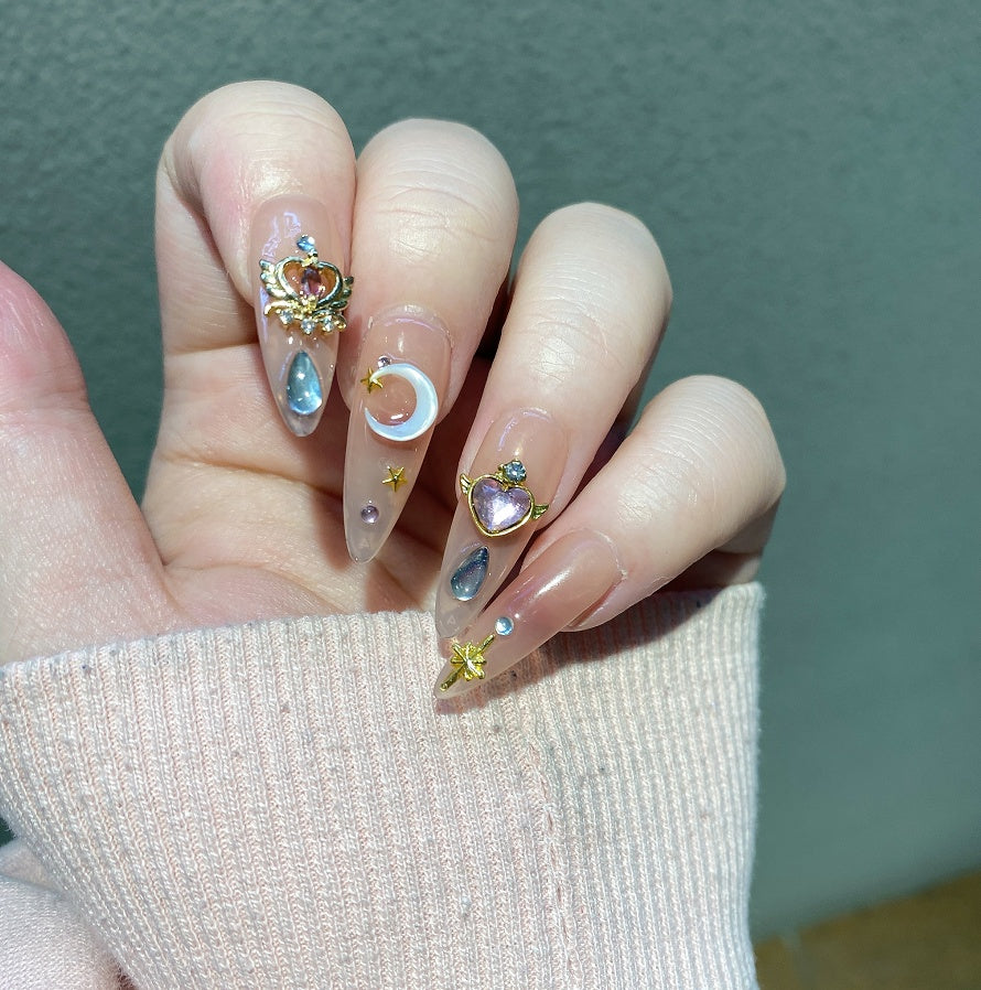 The False Nail Patch Can Be Worn With Water Ice Moon For A Long Time