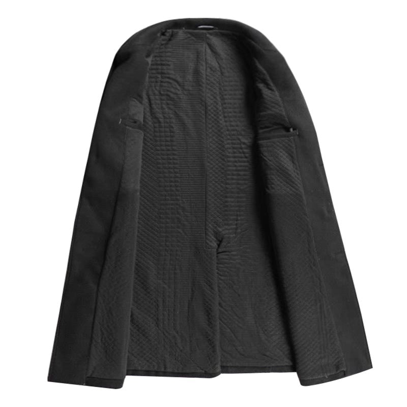 Men's woolen coat in autumn and winter
