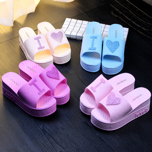 Women's Cute Peach Heart Thick Soft Sole Slippers