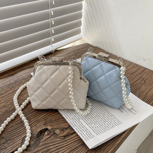 Women's Pearl Chain New Fashion Rhombus Lipstick Bag