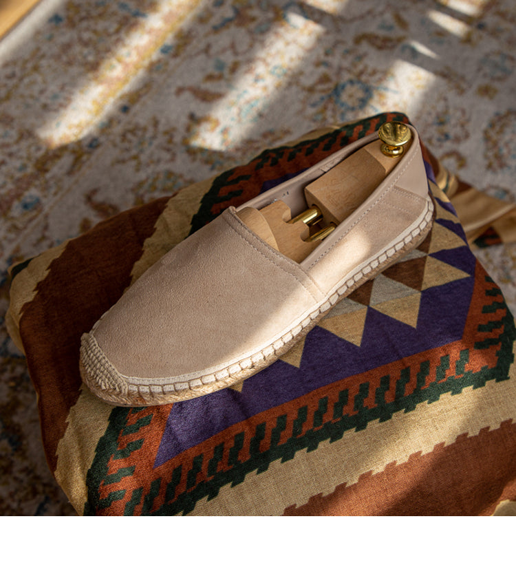Fåreskind Fisherman-sko i ruskind med afslappet slip-on-design