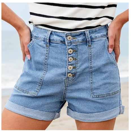 Korte denimshorts til kvinder med knaplukning, høj talje og opsmøg