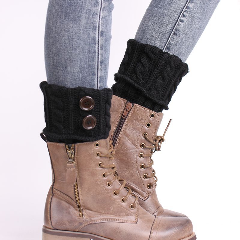 Button twist knit socks