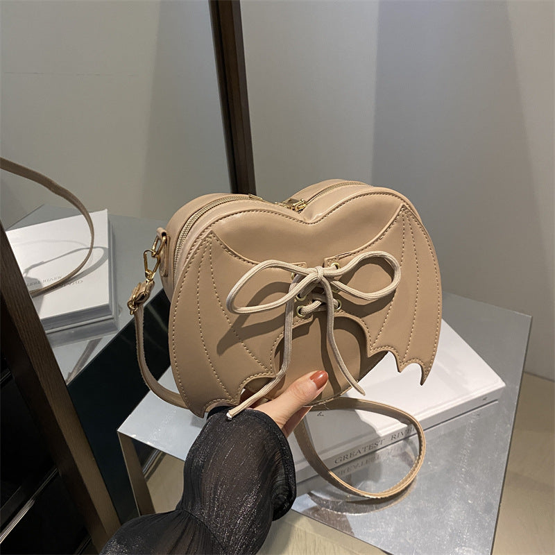 Hjerteformet taskerem, Bat Wings Skulder-/Crossbody-taske