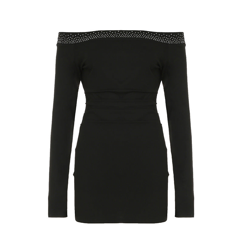 Fitted, Pleated Off-the-shoulder Dress With A Sexy Bare-shoulder Design And A Solid-color Short Skirt