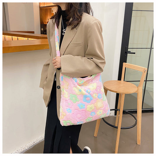 Women's Fashion Simple Plush Large Capacity Shoulder Bag