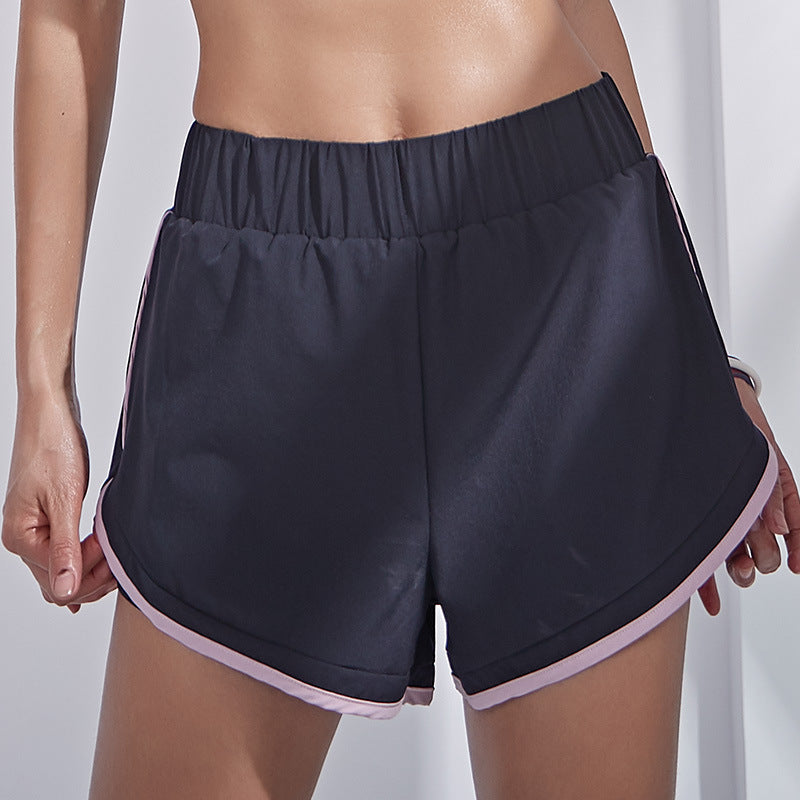 Double breathable women's sports hot pants