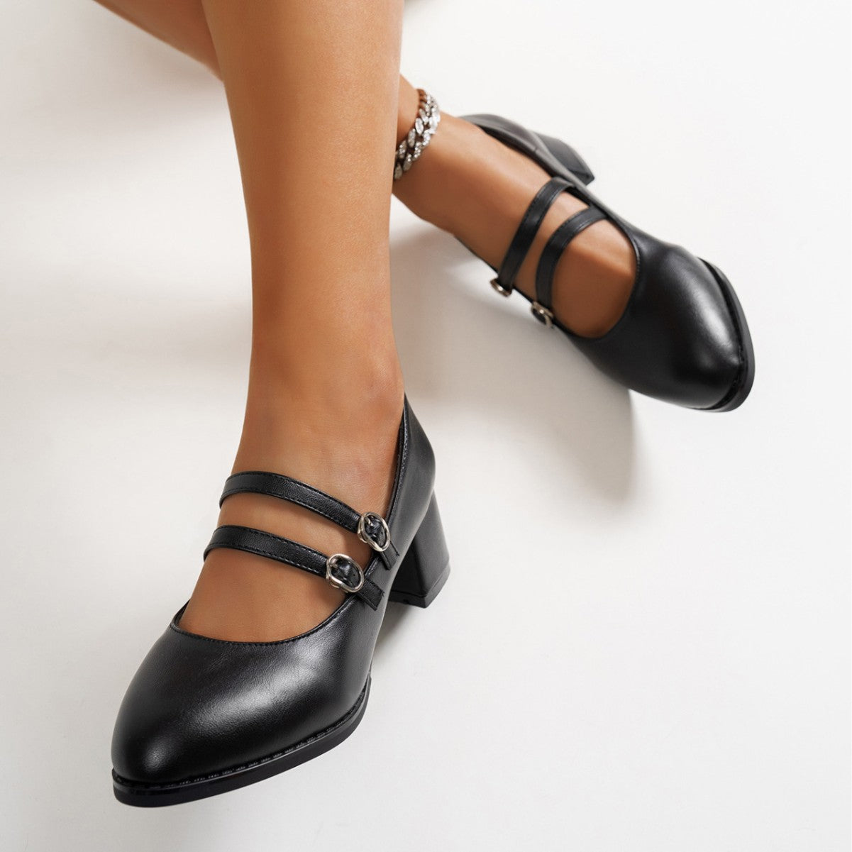 Plus Size Retro Pointed Low-cut Chunky Heel Shoes