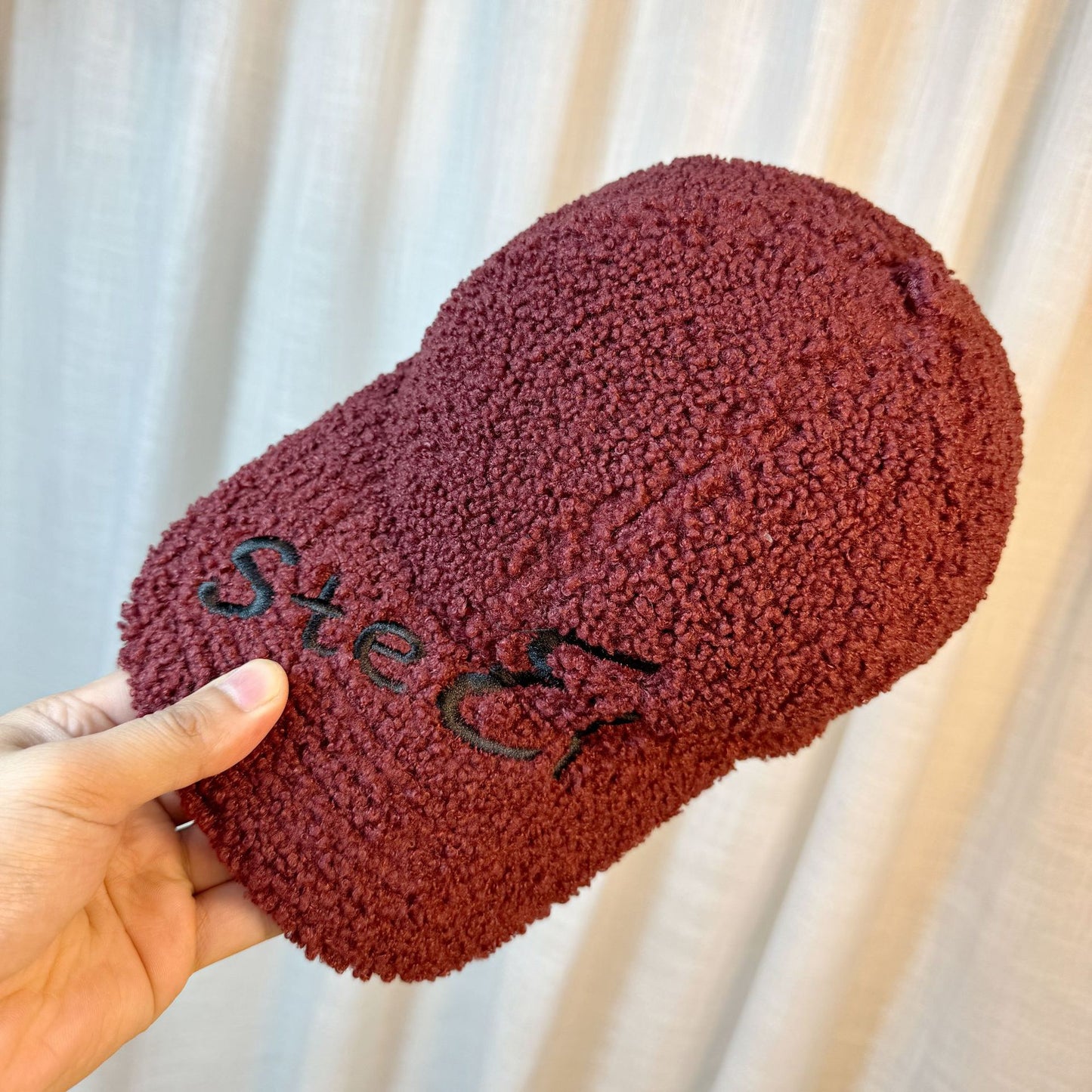 Outdoor Upgrade Warm Lamb Fur Makes Face Look Small Embroidered Letters Peaked Cap