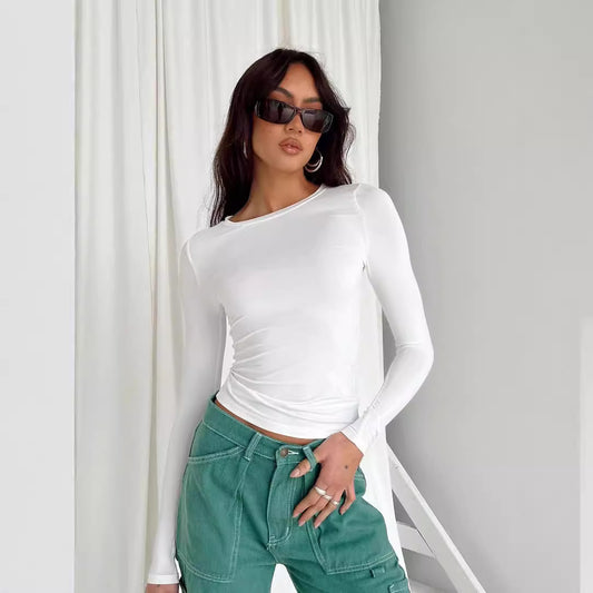 Alsidig uregelmæssig slim-fit top med lange ærmer til underdel