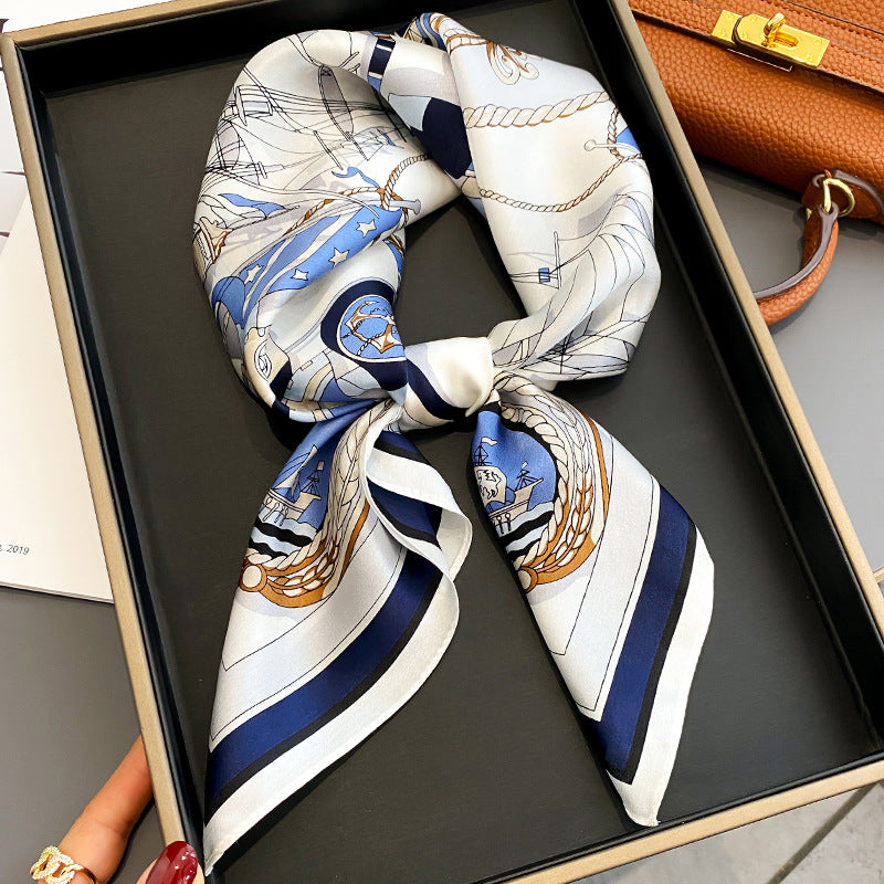Women's Vintage Print Fashion Silk Square Scarf