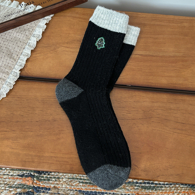 Cute Retro Embroidered Christmas Wool Mid-Calf Socks
