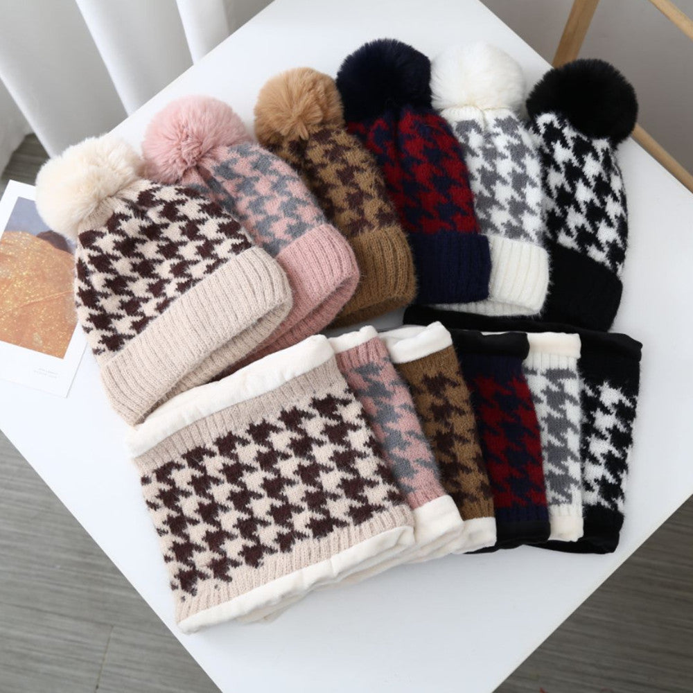 Modefleece todelt strikhue til damer