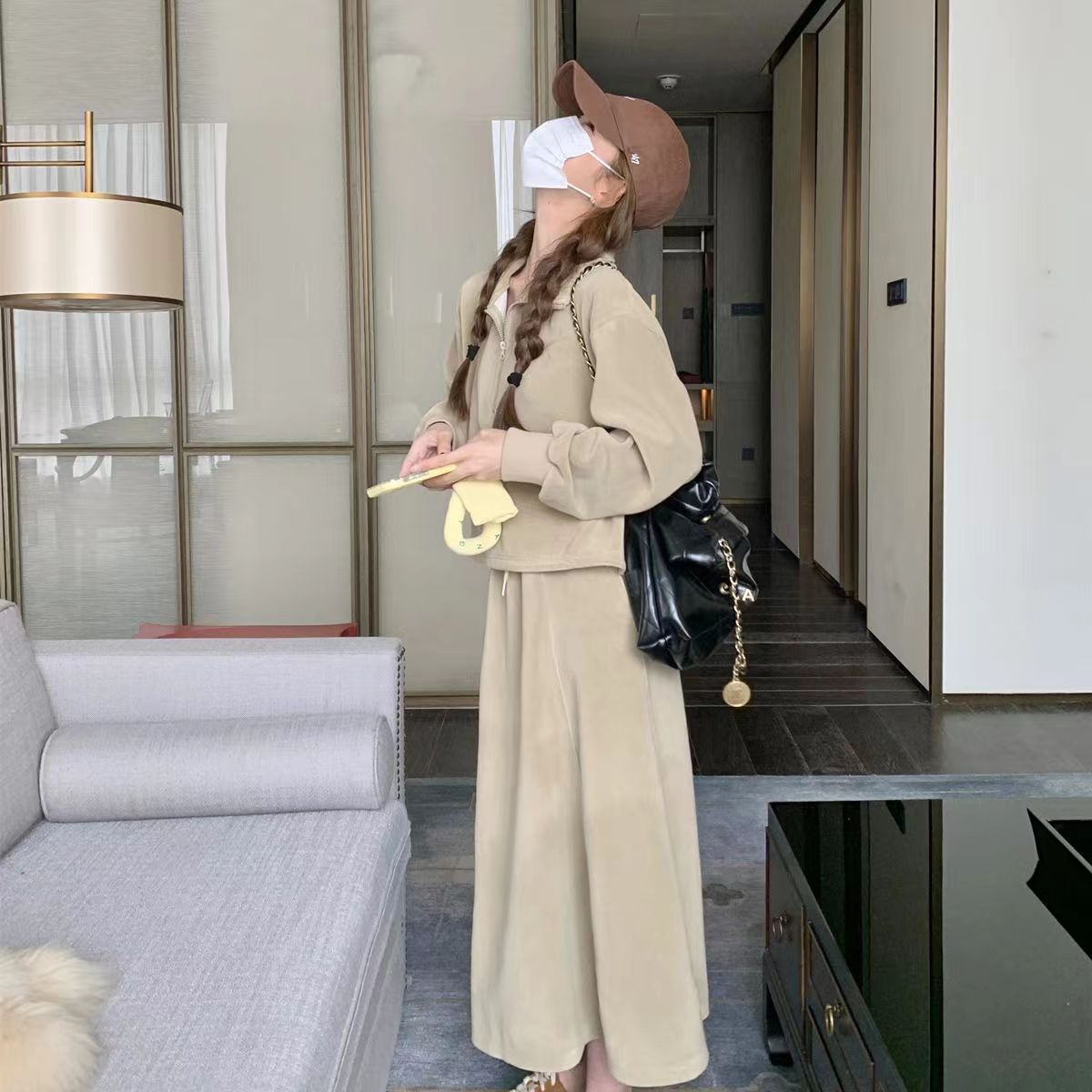 Casual Women's Hoodie With Loose And Age-reducing Skirt Two-piece Set