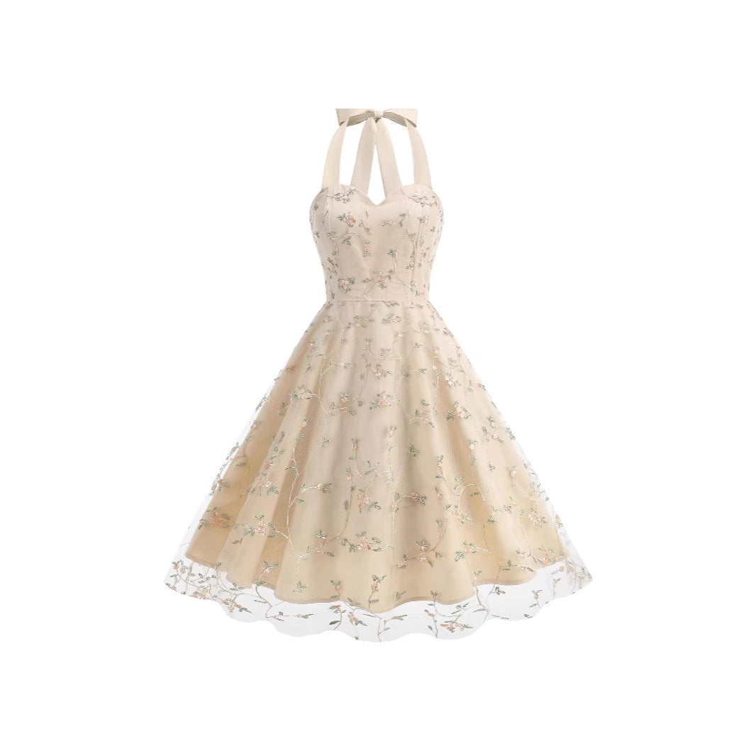 Elegant And Fashionable Gown With Mesh And Embroidery