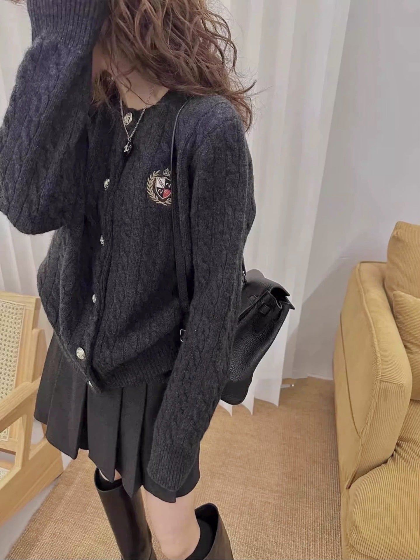 Round Neck Badge Knitted Cardigan Women's Sweater Jacket