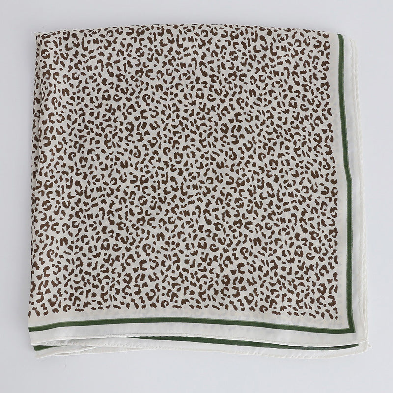 Kunstsilke Tørklæde med Leopardprint