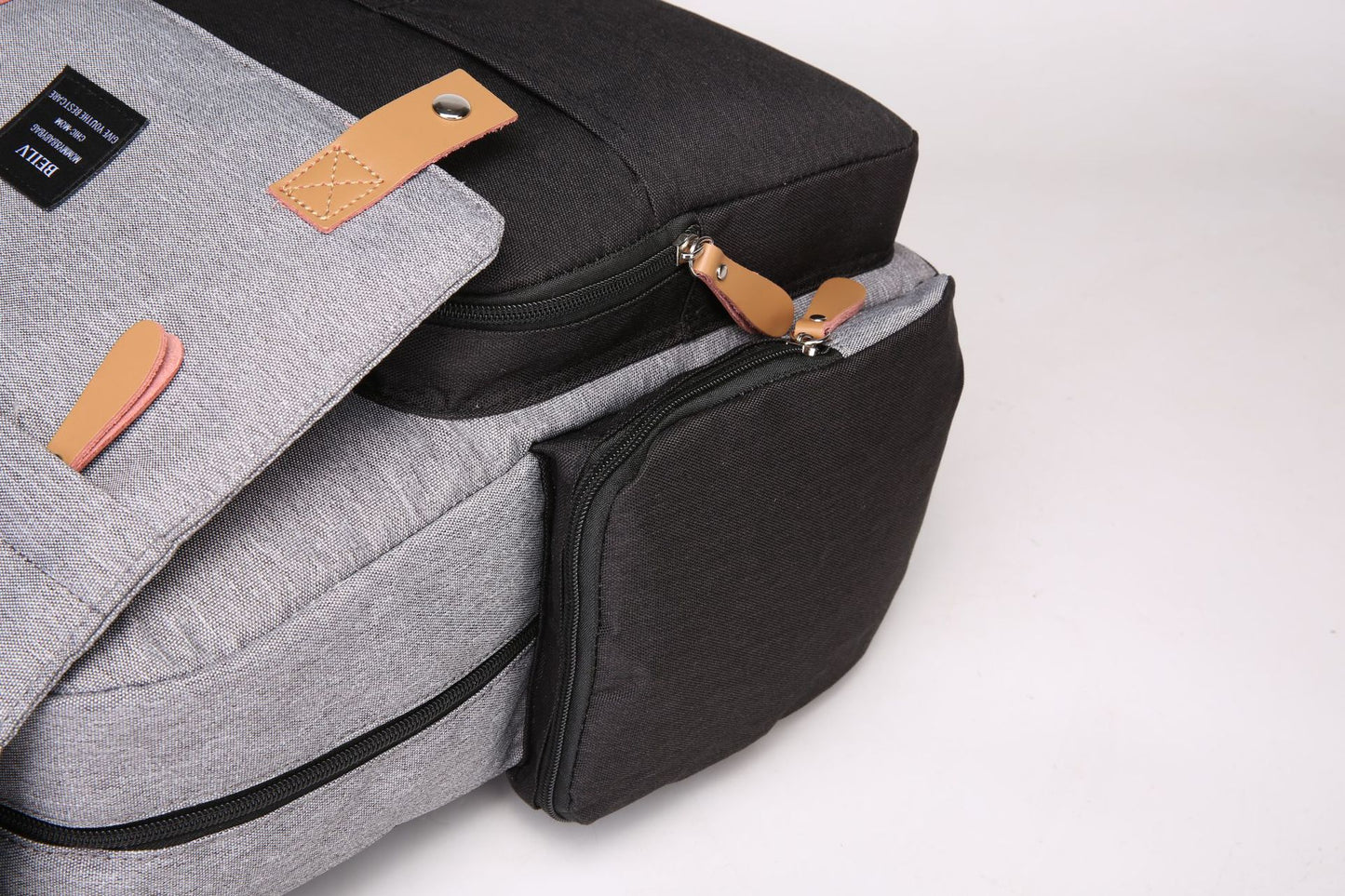 Large-capacity Multifunctional Outdoor Travel Mother