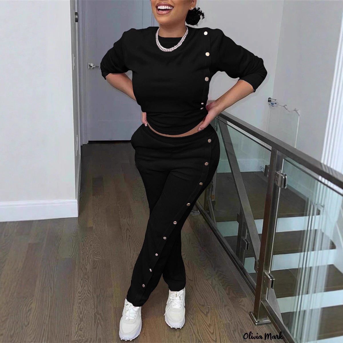Stylish Casual Sweatshirt Set With Side Button Detailing