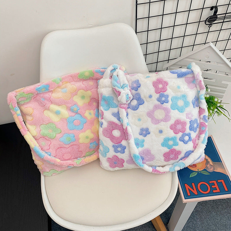 Women's Fashion Simple Plush Large Capacity Shoulder Bag