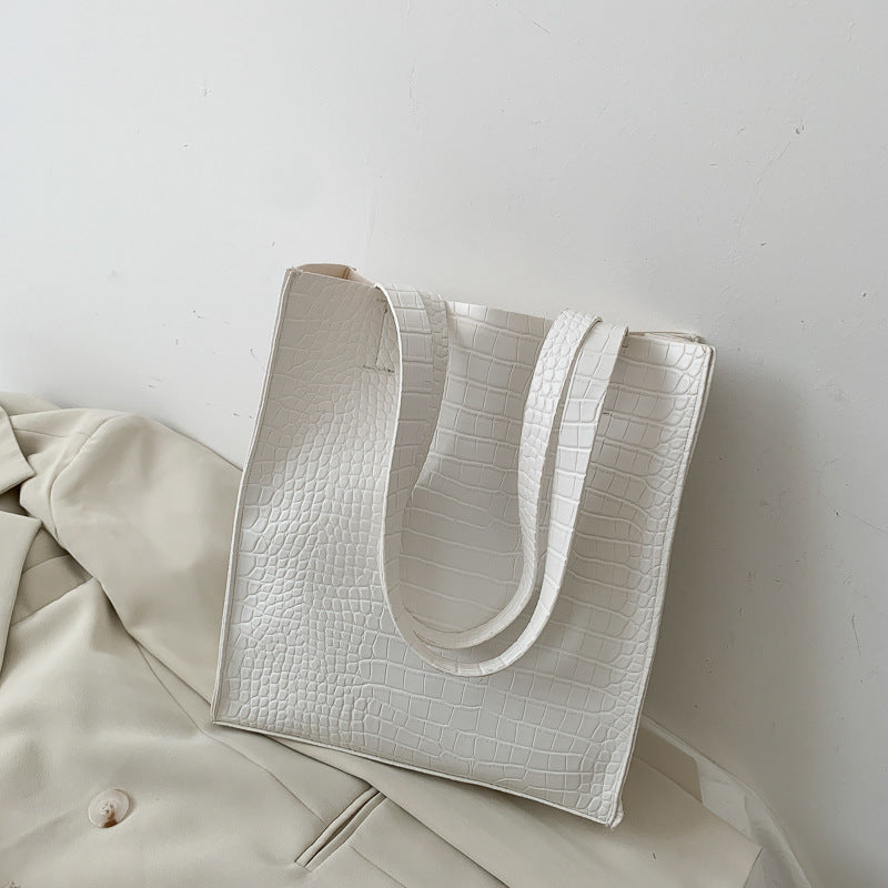 One-shoulder large capacity tote bag