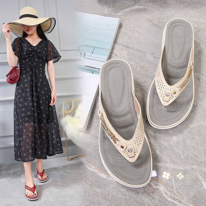 Metal buckle beach net red sandals