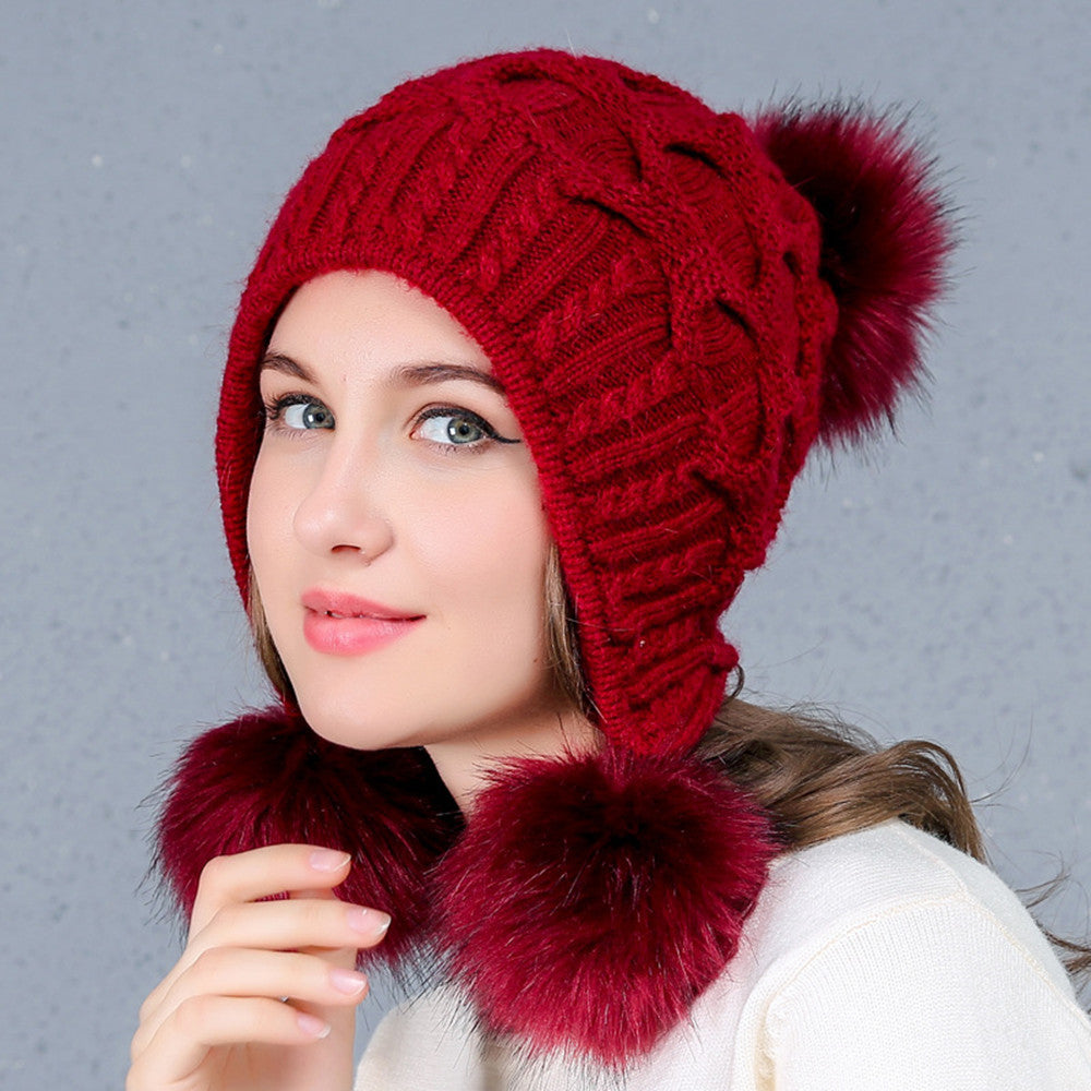 Ladies Hat With Three Hair Balls With Back Opening