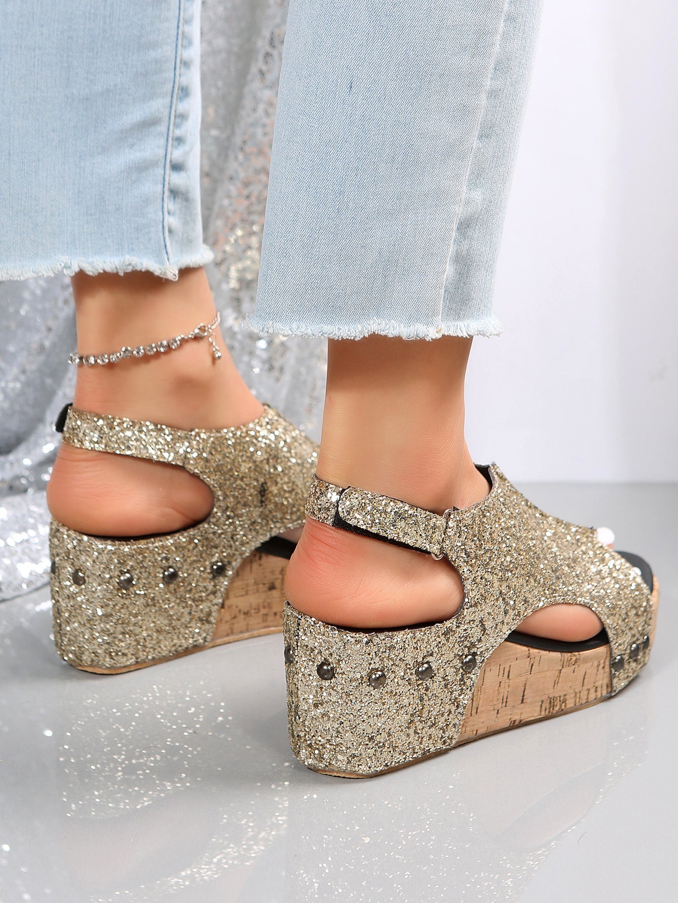 Women's Wedge Peep Toe Platform Rivet Sandals