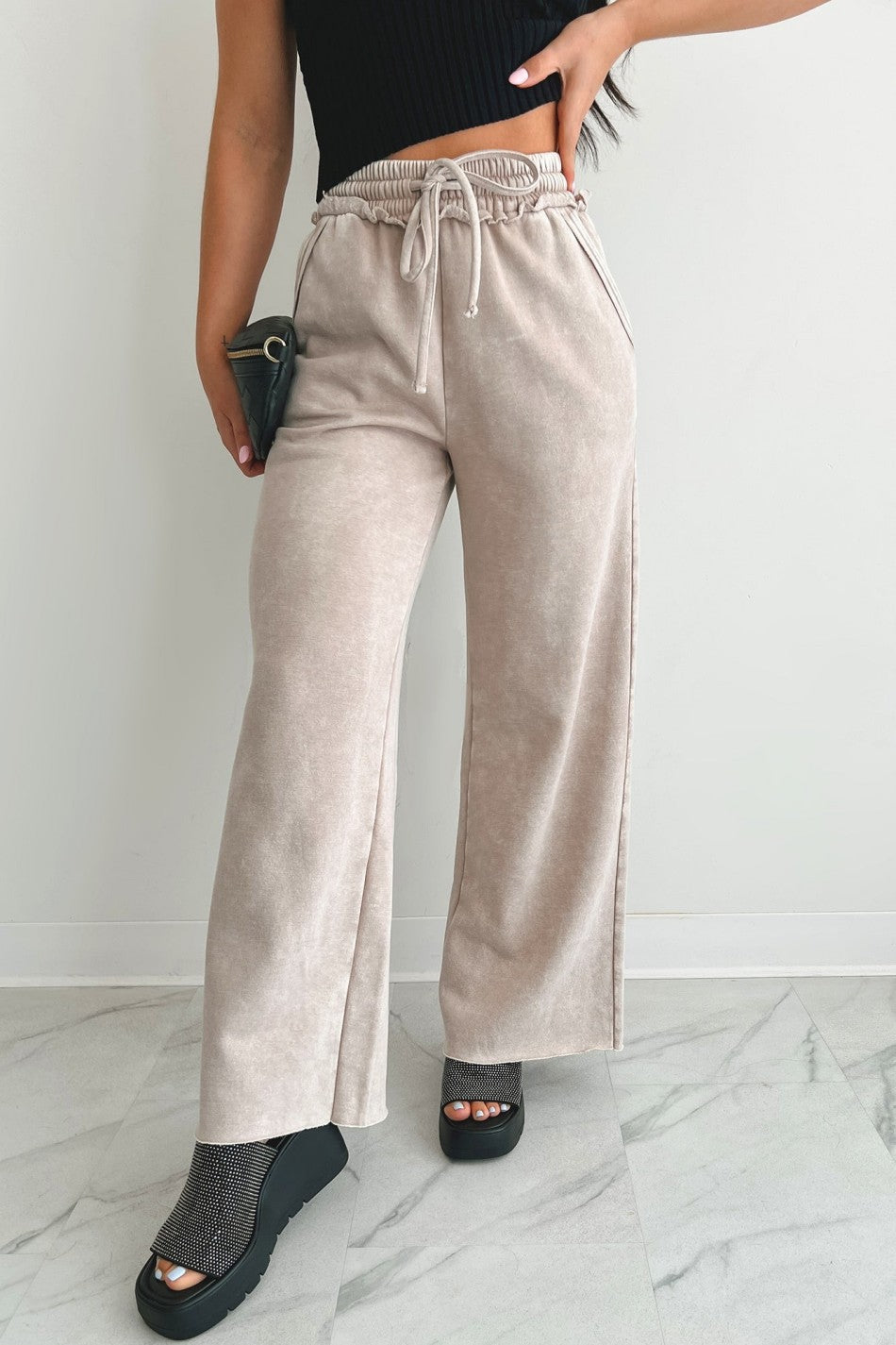 Stylish Minimalist And Relaxed Fit Wide Leg Pants For Women