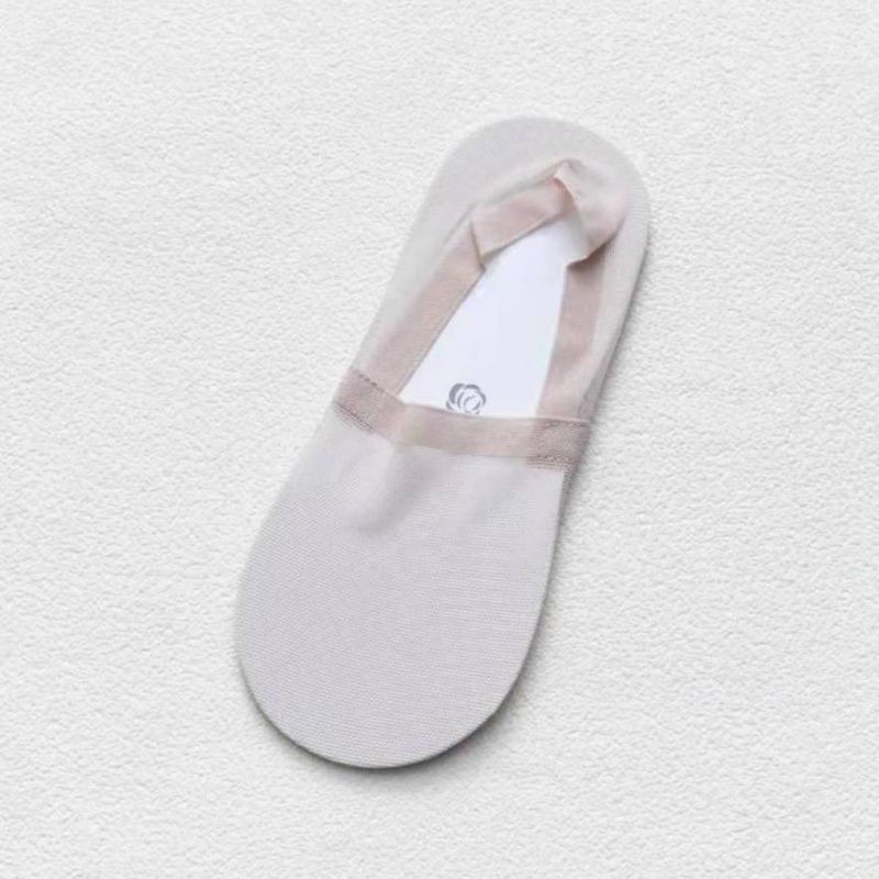 Women's Cotton Bottom Silicone Non-Slip Solid Color Boat Socks