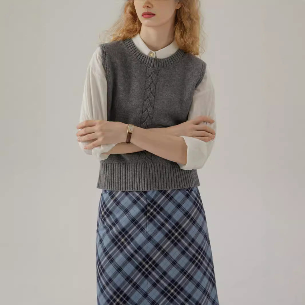 French Retro Gray Round-collar Twist Knitted Vest