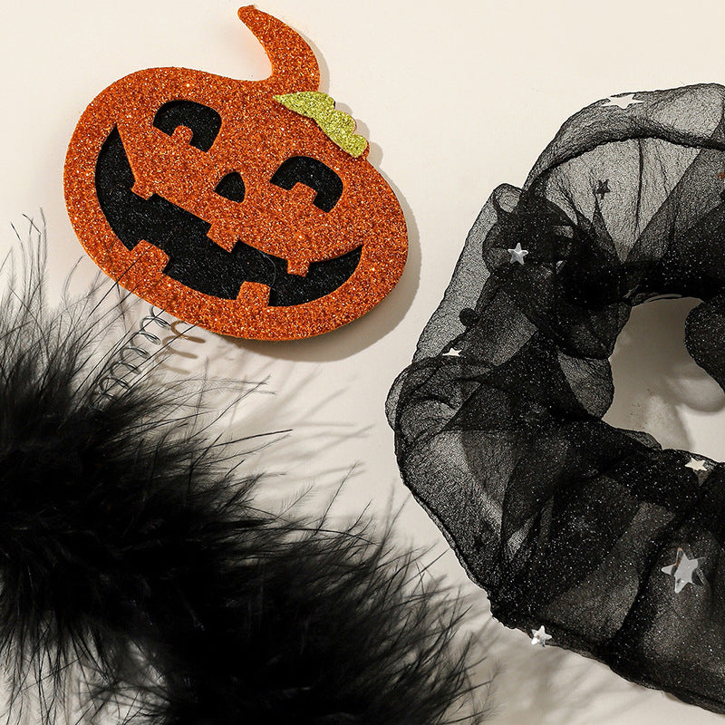 Halloween-græskarhoved med fluffy hårbøjle