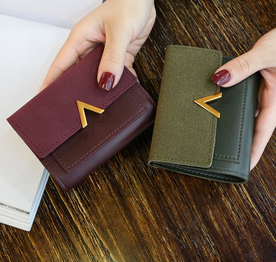 Retro short wallet