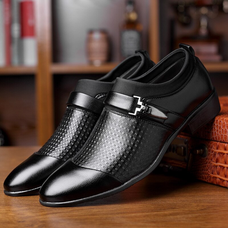 Single pointed shoes