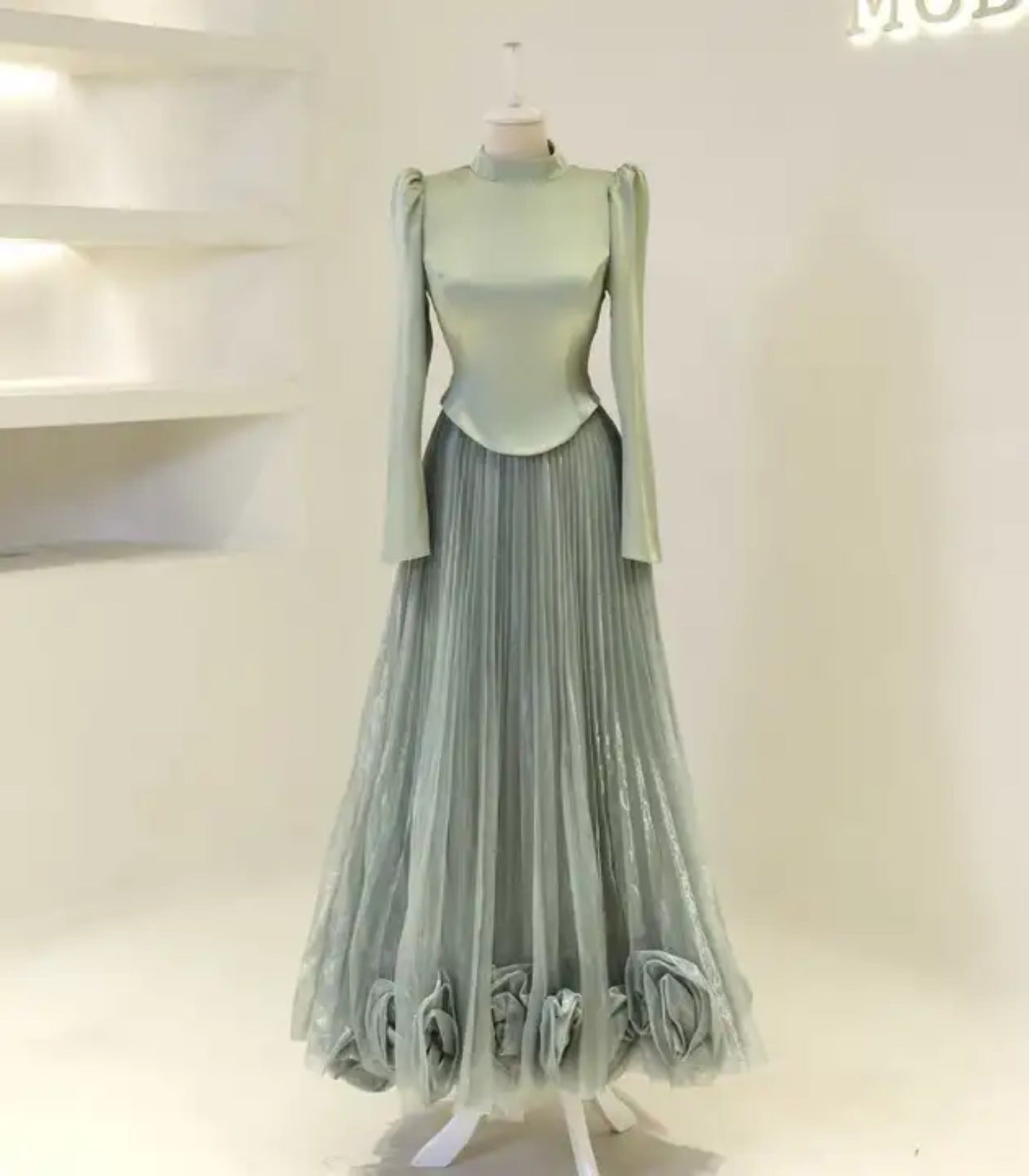 Muslim Attire Formal Dress With Long Sleeves, A Mandarin Collar, And Full Coverage
