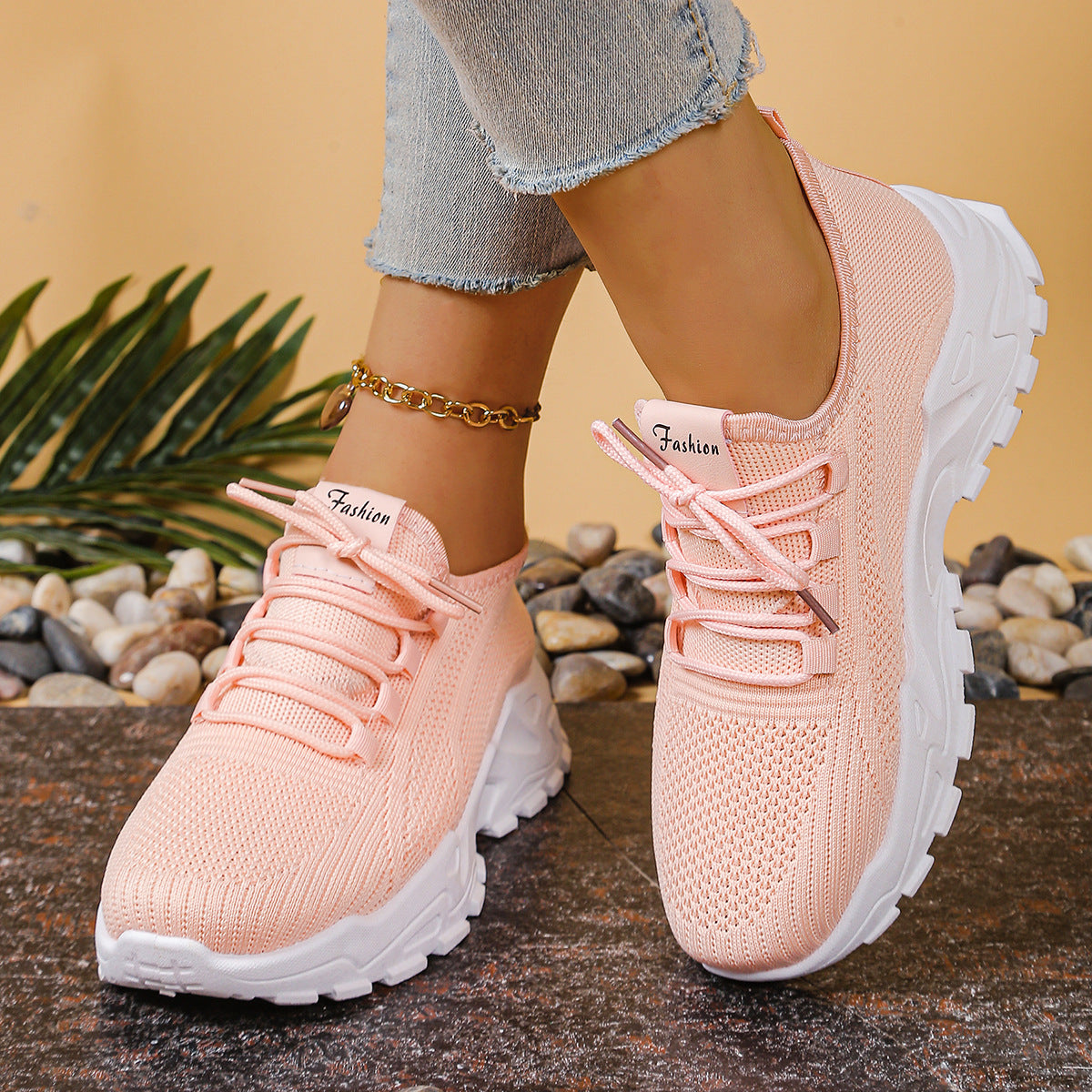 Women's Fashionable Breathable Sports Mesh Shoes