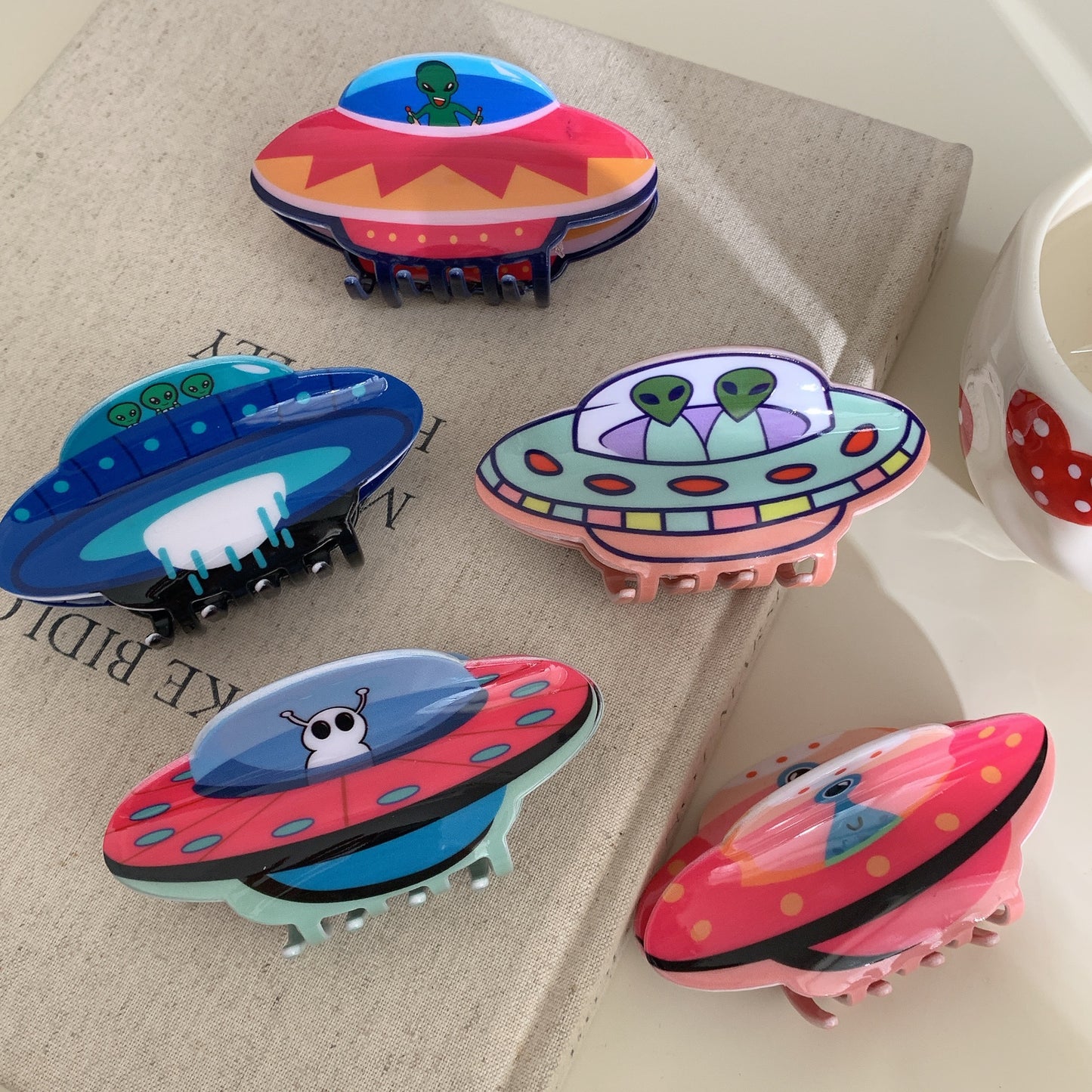 Spaceship Grip Alien Cartoon Space Acrylic